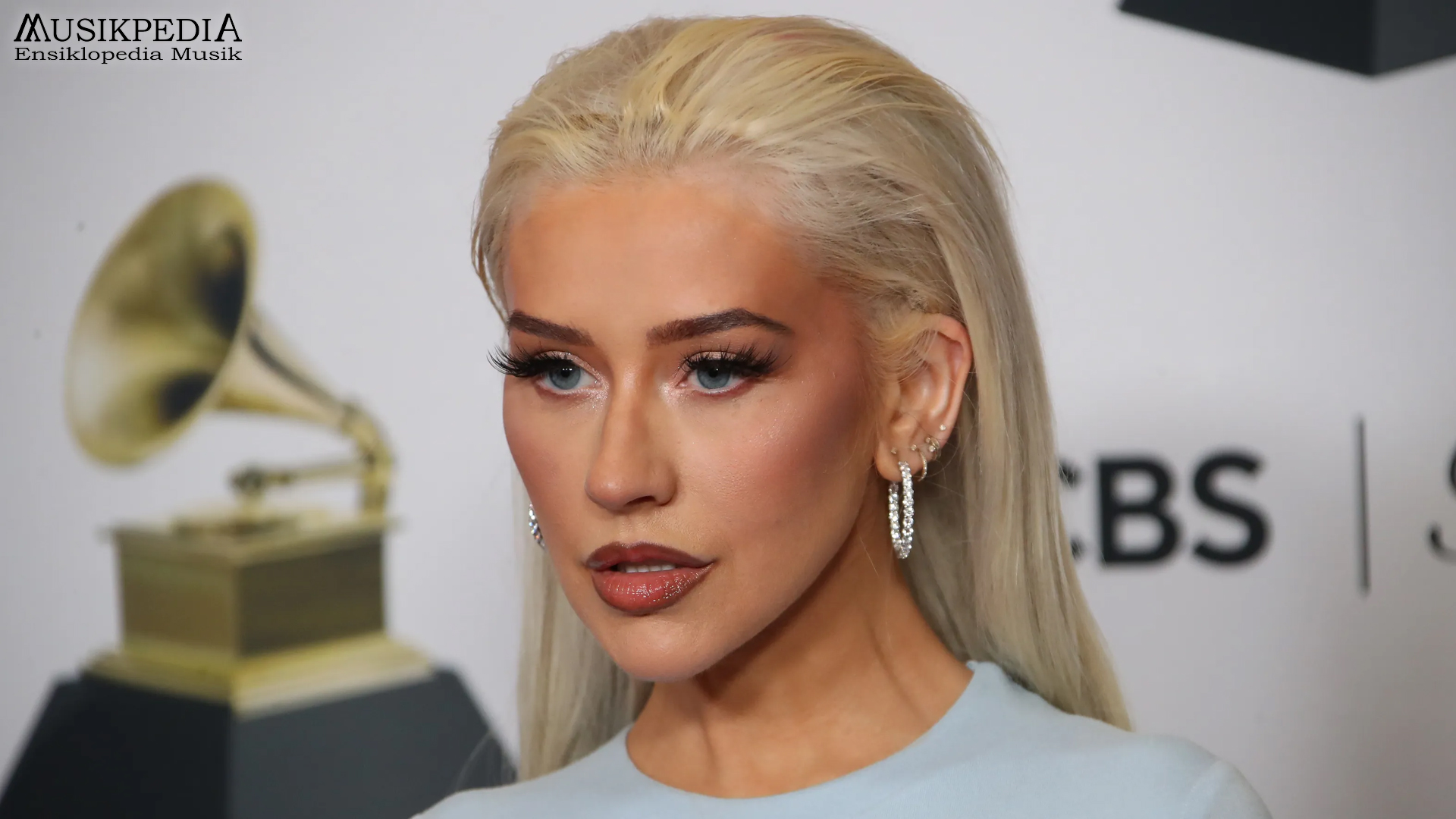 Christina Aguilera: Menembus Batas dengan Suara dan Pesona