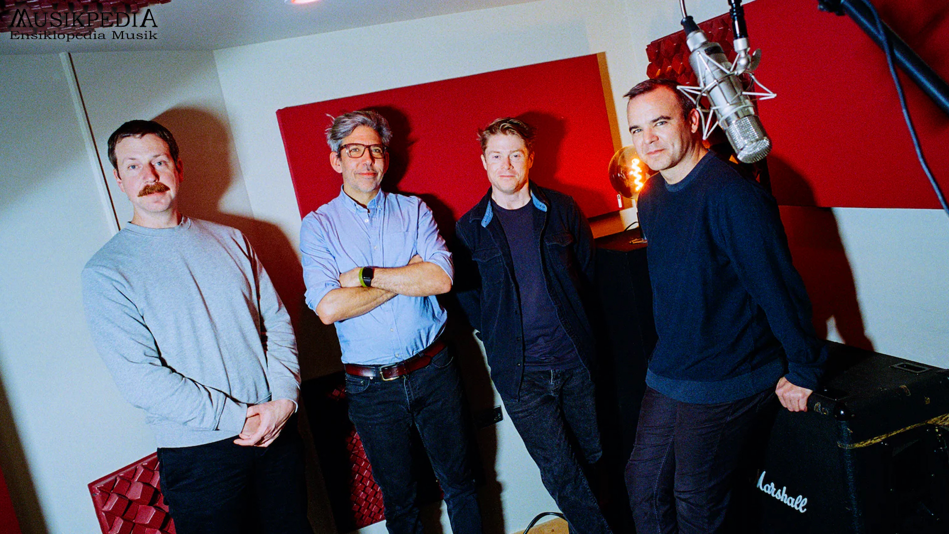Future Islands: Gelombang Baru di Dunia Musik Alternatif