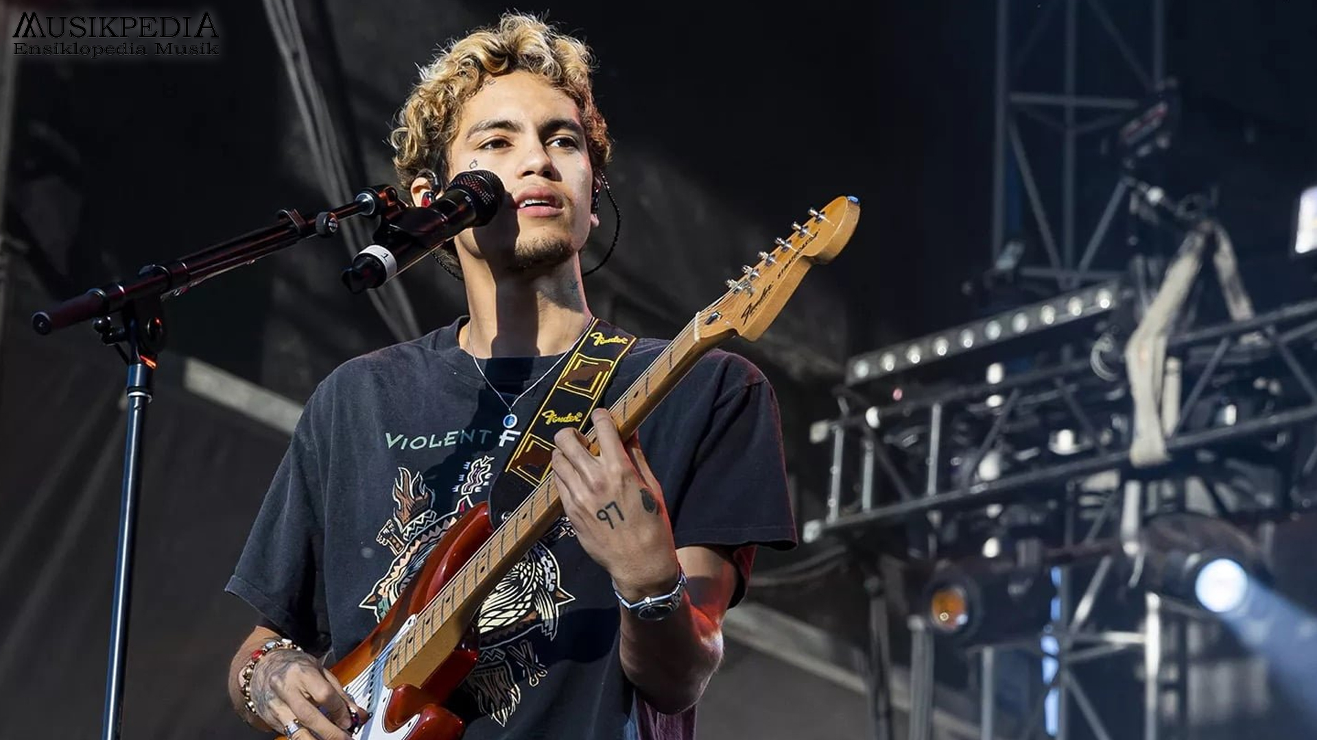 Jejak 4 Album Dominic Fike yang Wajib Didengar Pecinta Musik