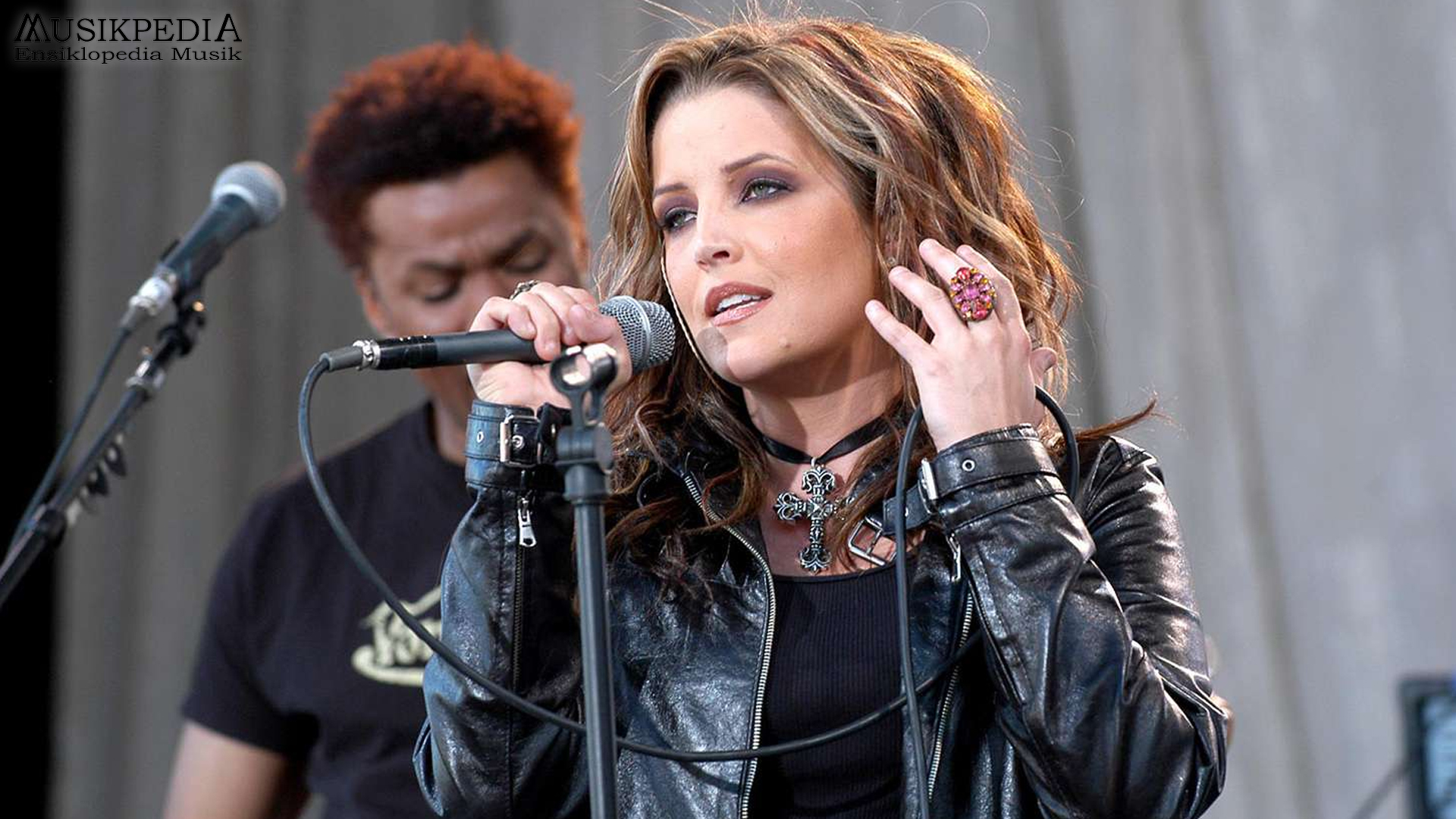 Mengulas 5 Fakta Menarik Tentang Penyanyi Lisa Marie Presley