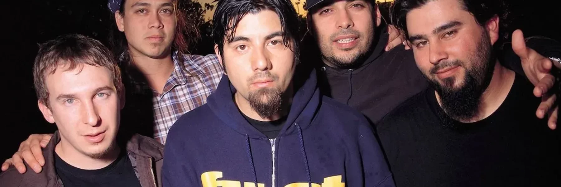 Deftones & Perjalanan Kariernya: 5 Momen Ikonik dalam Musik