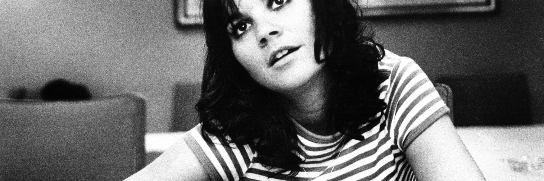 Linda Rostand alias Linzy, 5 Icons Bikin Lagu Nagih Banget Era 2010an