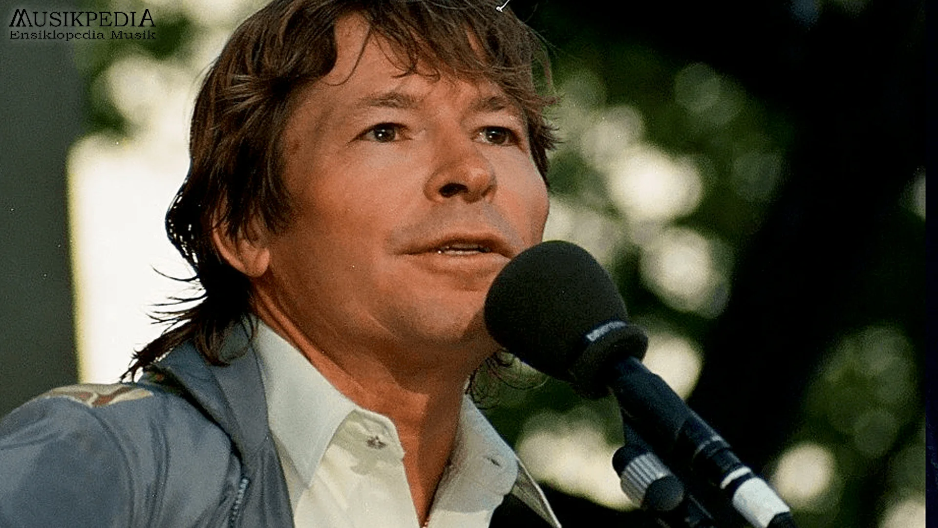 John Denver Cipta "Country Roads" 3 Menit, Jadi Lagu Pegunungan Abadi! 2 John Denver Cipta "Country Roads" 3 Menit, Jadi Lagu Pegunungan Abadi!