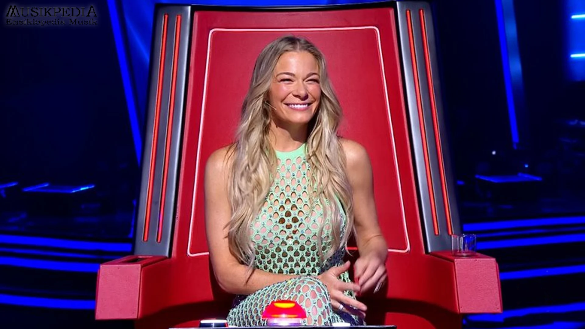 4 Perubahan Gaya Brutal Musik LeAnn Rimes dari Country ke Pop